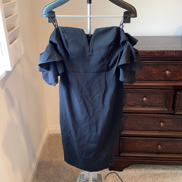 Lulus Dresses & Skirts - NWT Lulus Midi Dress Size M